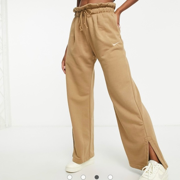 ✨Nike Everyday Modern sweatpants in brown - Picture 1 of 5